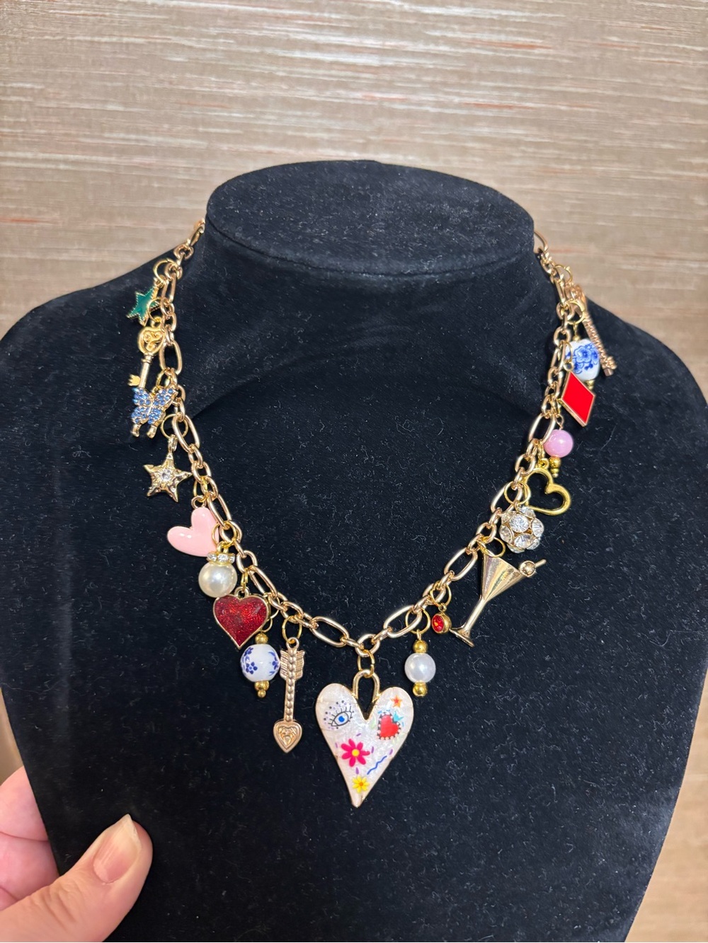 See pics! New Gold Tone Multicolor Heart Charm Necklace – Women Jewelry